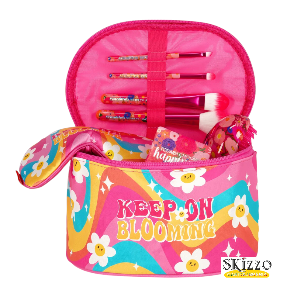 BEAUTY CASE DAISY 1-Photoroom